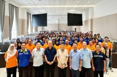 创新突破 求实担任 | 人生就是博手机版控股（马）有限公司2025年半年度总结暨战术瞻望大会圆满召开