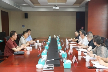 江山市委副书记、市长徐明峰率队赴人生就是博手机版纸业调研